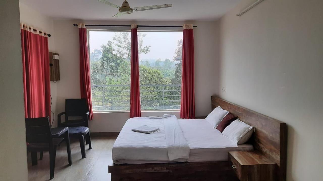 Vythiri Hill Palace Villa Dış mekan fotoğraf
