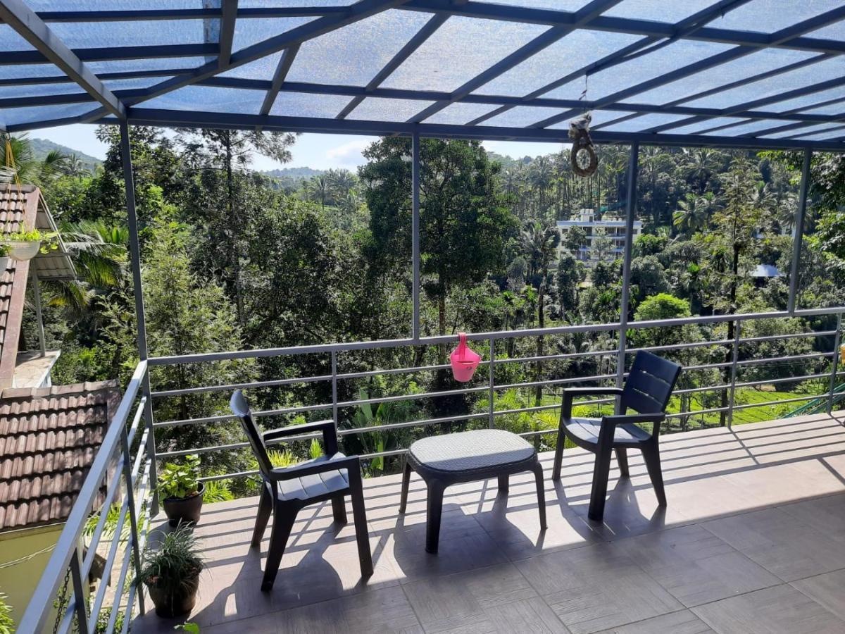 Vythiri Hill Palace Villa Dış mekan fotoğraf